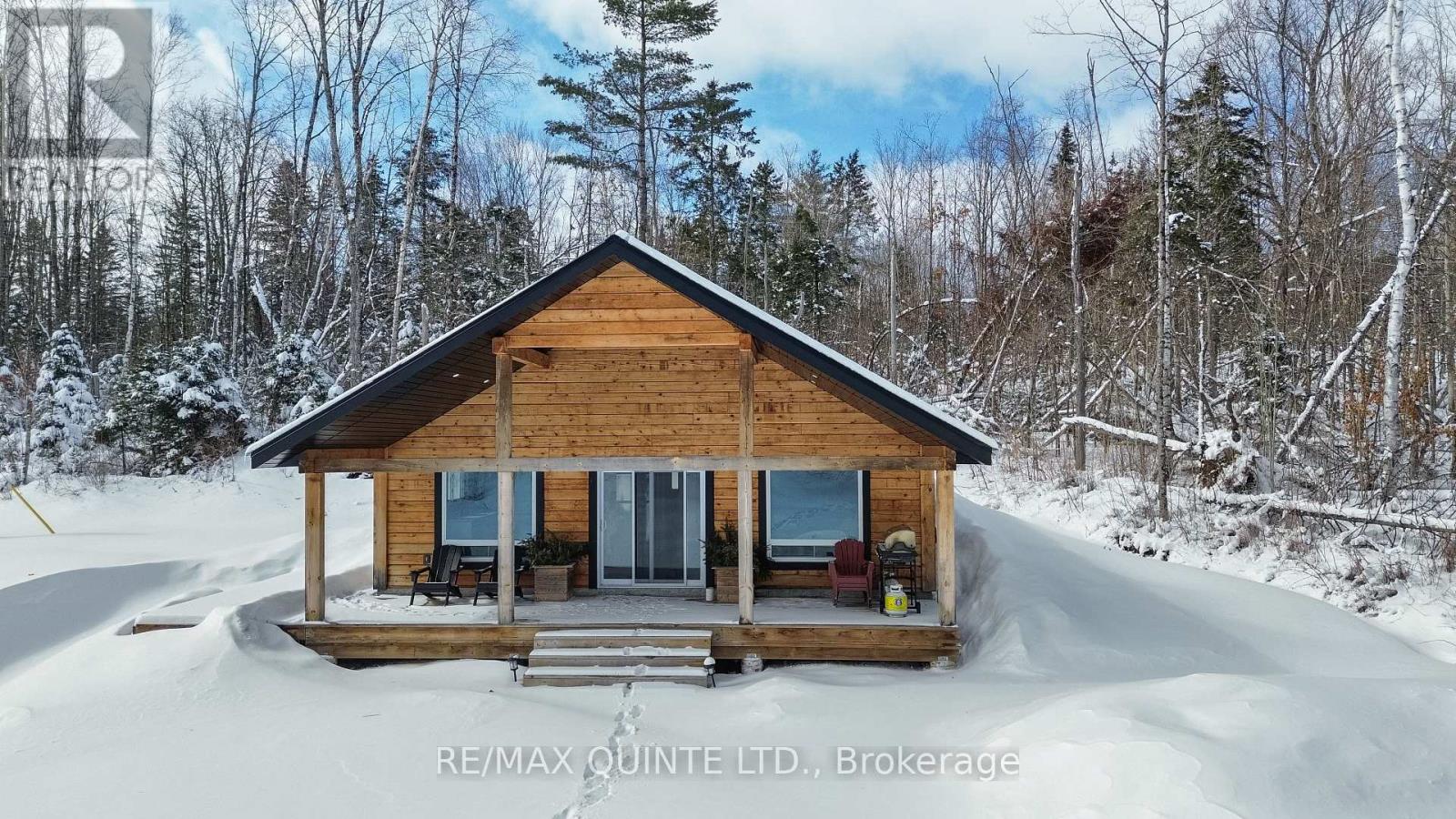 34 ELM LANE, tudor and cashel (cashel ward), Ontario