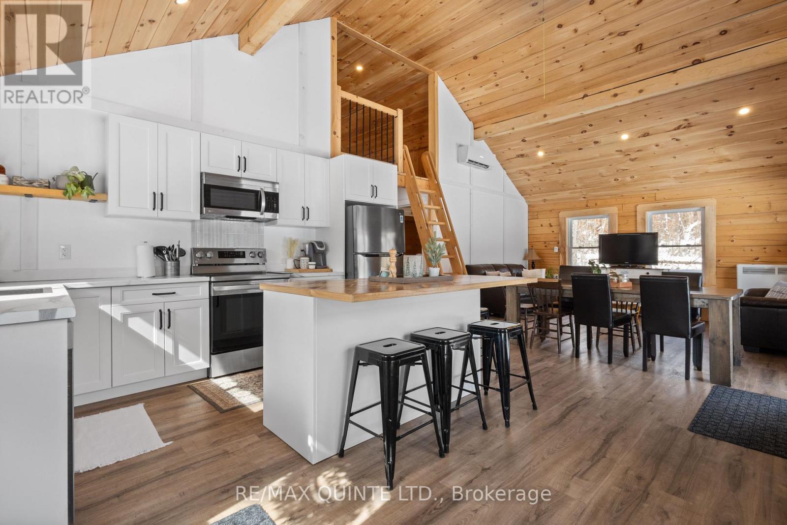 34 Elm Lane, Tudor And Cashel (Cashel Ward), Ontario  K0L 1W0 - Photo 16 - X12903884