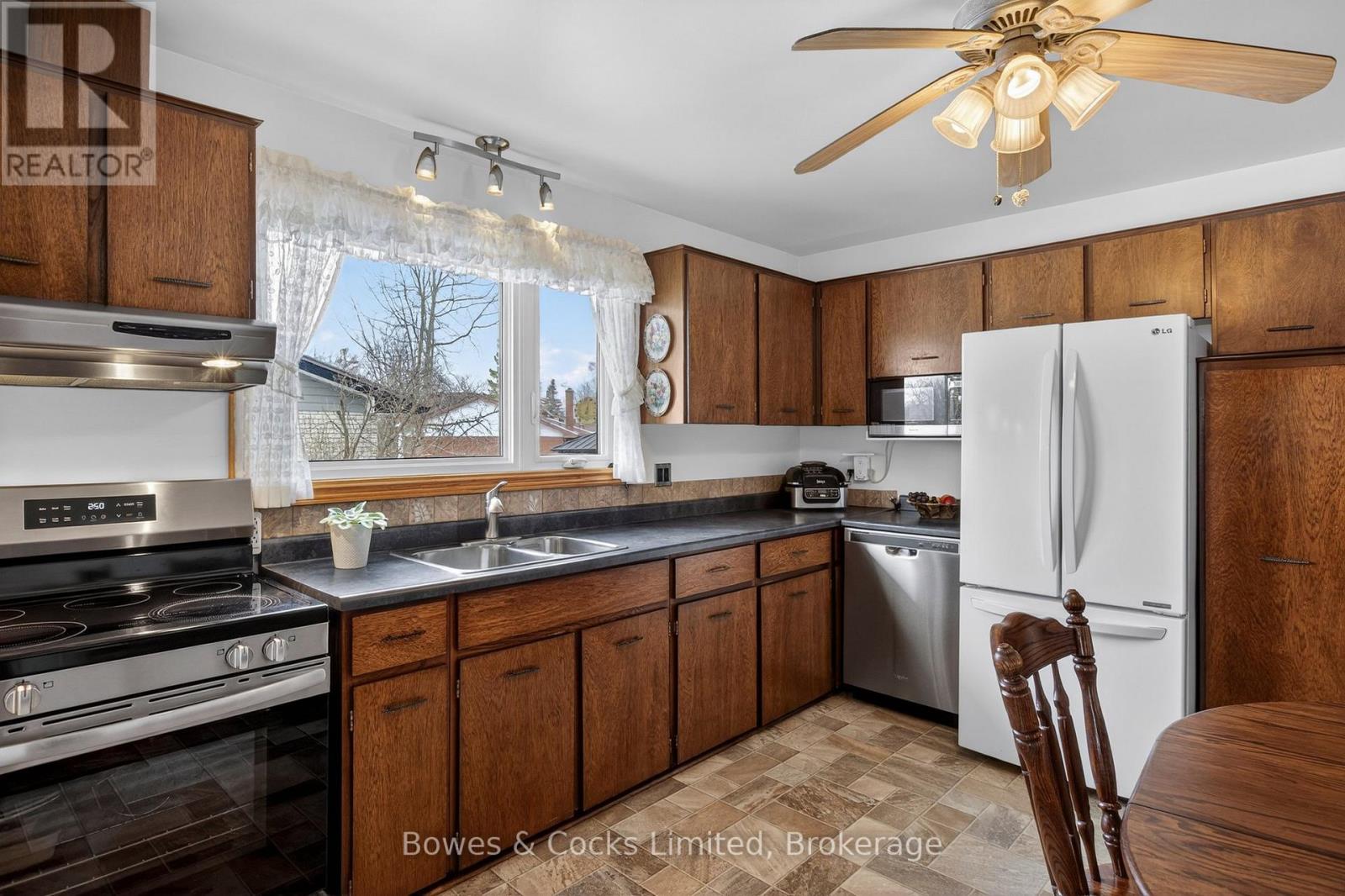 2576 Bensfort Road, Peterborough (Ashburnham Ward 4), Ontario  K9J 1C9 - Photo 12 - X12903888