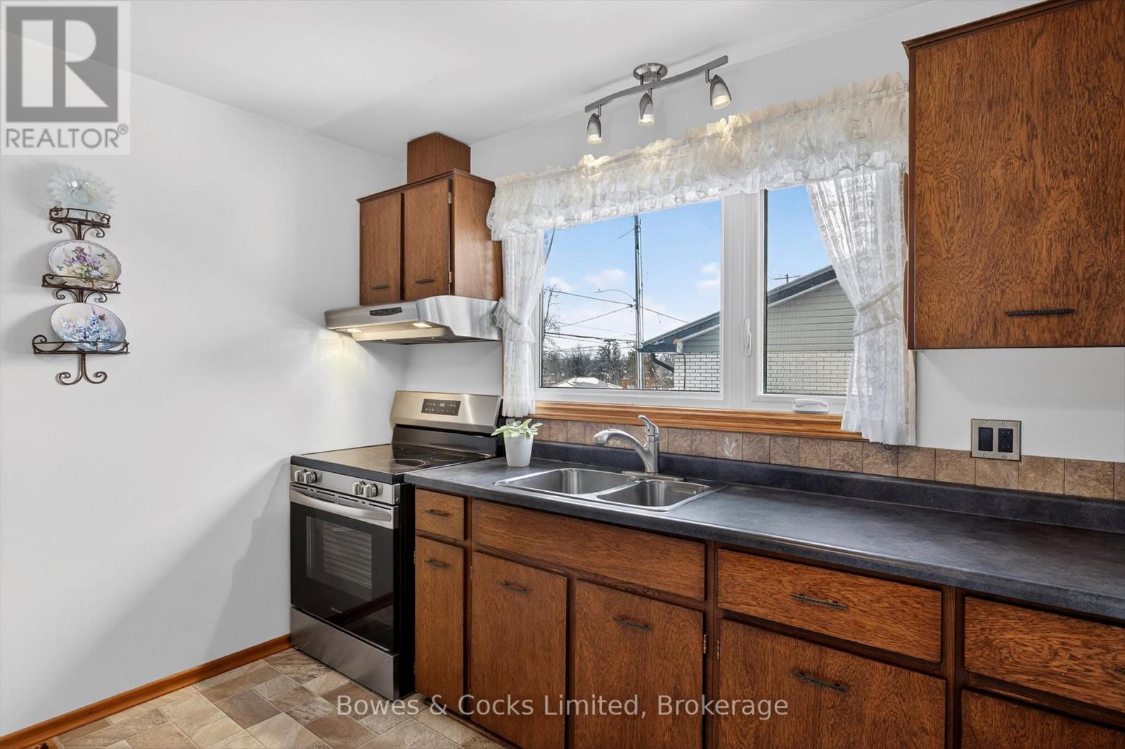 2576 Bensfort Road, Peterborough (Ashburnham Ward 4), Ontario  K9J 1C9 - Photo 13 - X12903888