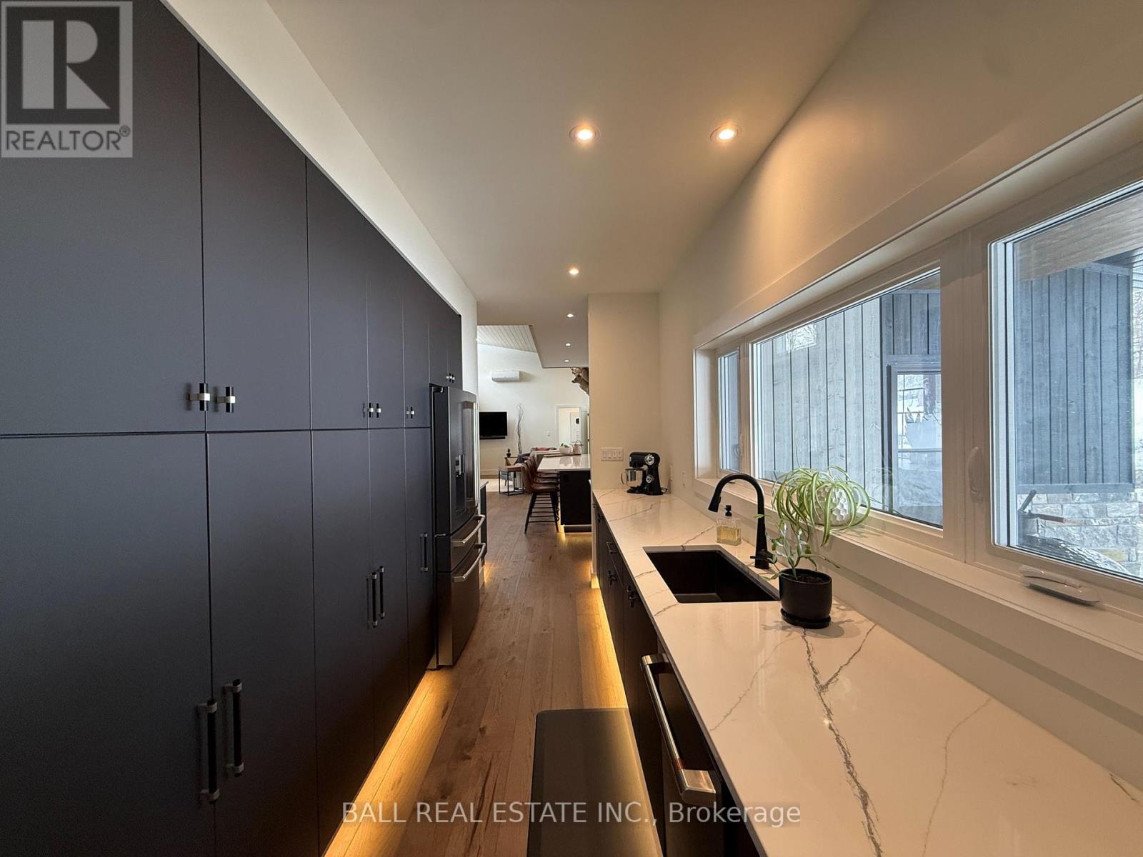 33 Laplantes Road, Trent Lakes, Ontario  K0L 1J0 - Photo 11 - X12904182