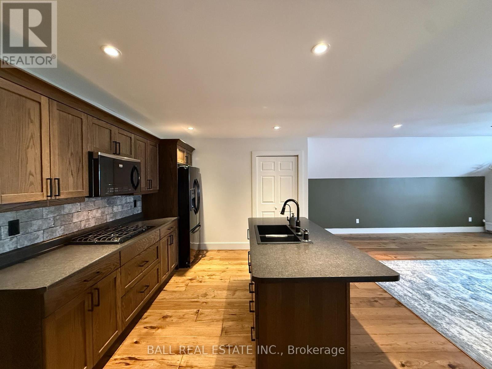 33 Laplantes Road, Trent Lakes, Ontario  K0L 1J0 - Photo 33 - X12904182