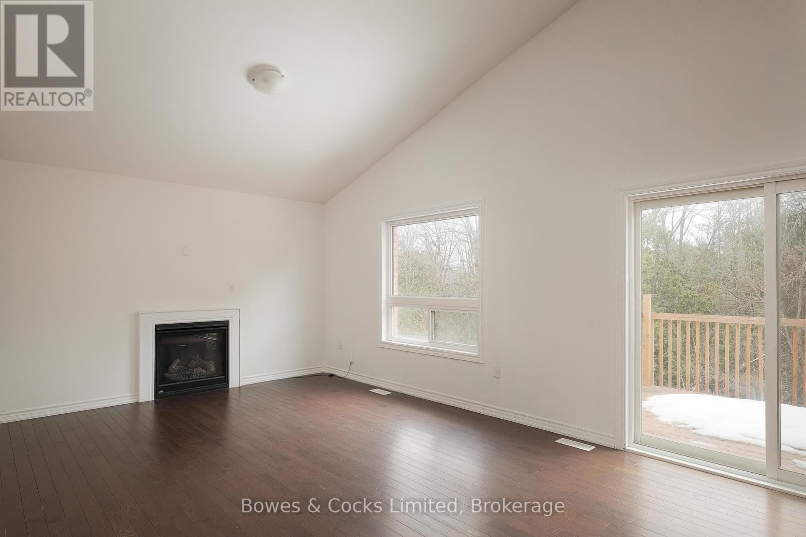 147 Springdale Drive, Kawartha Lakes (Lindsay), Ontario  K9V 0N1 - Photo 17 - X12904484