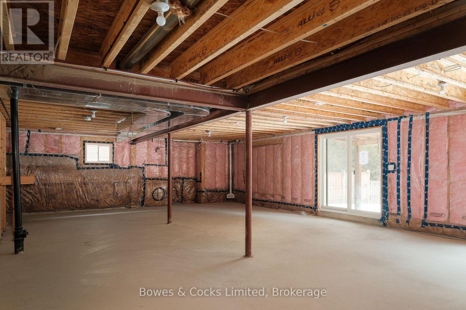 147 Springdale Drive, Kawartha Lakes (Lindsay), Ontario  K9V 0N1 - Photo 21 - X12904484