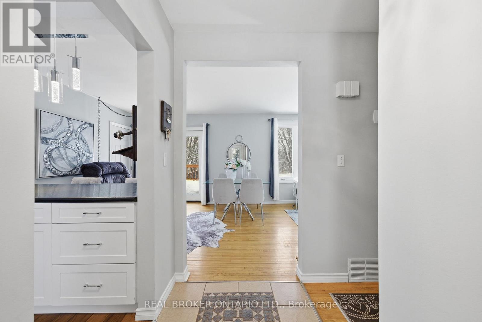 1157 Lakeshore Road, Port Hope, Ontario  L1B 1L9 - Photo 5 - X12905452