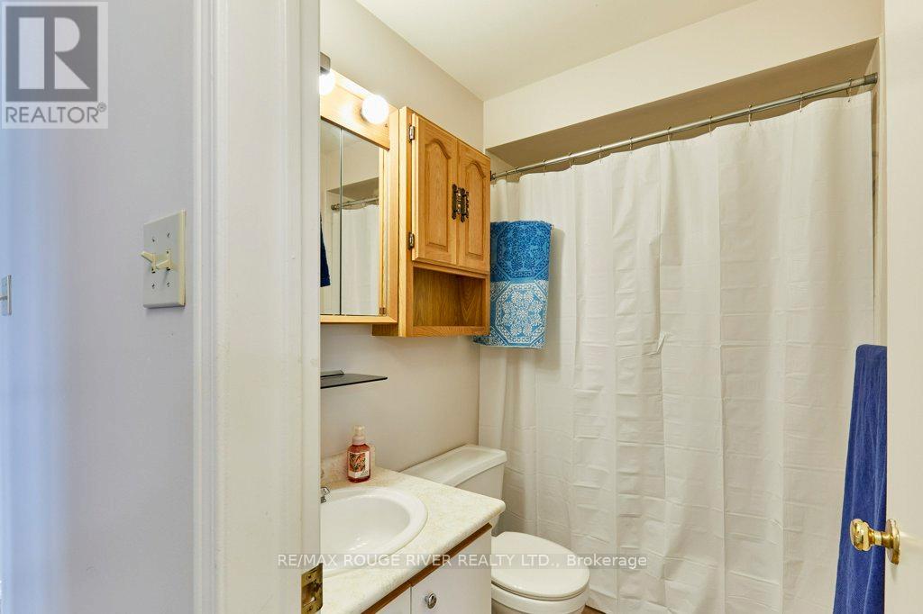 34 Cedar Court, Kawartha Lakes (Lindsay), Ontario  K9V 6A9 - Photo 20 - X12905586