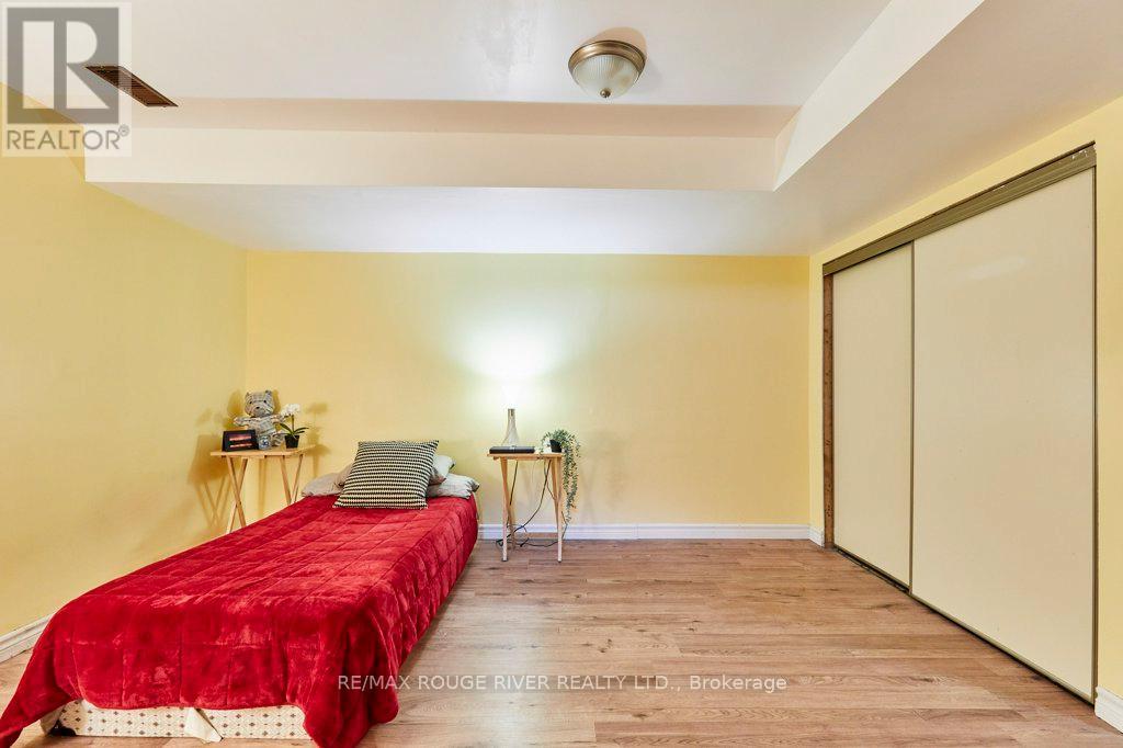 34 Cedar Court, Kawartha Lakes (Lindsay), Ontario  K9V 6A9 - Photo 23 - X12905586