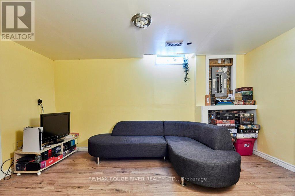 34 Cedar Court, Kawartha Lakes (Lindsay), Ontario  K9V 6A9 - Photo 24 - X12905586