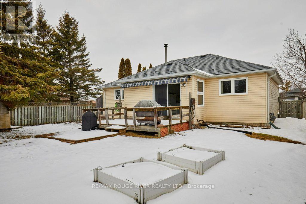 34 Cedar Court, Kawartha Lakes (Lindsay), Ontario  K9V 6A9 - Photo 28 - X12905586