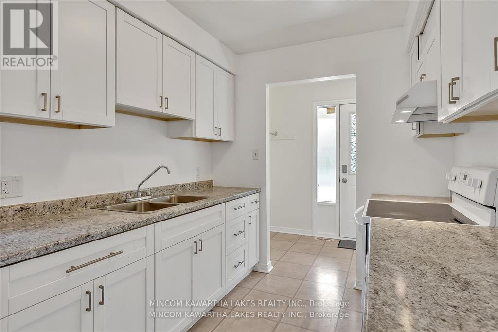 899 Ashdale Crescent W, Peterborough (Ashburnham Ward 4), Ontario  K9H 7H6 - Photo 21 - X12906112