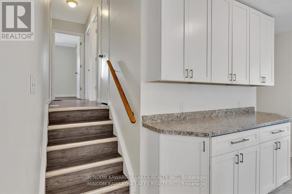 899 Ashdale Crescent W, Peterborough (Ashburnham Ward 4), Ontario  K9H 7H6 - Photo 23 - X12906112