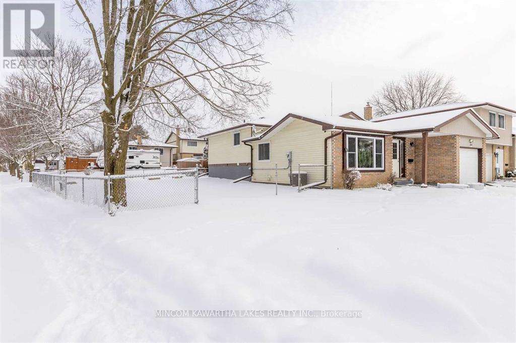 899 Ashdale Crescent W, Peterborough (Ashburnham Ward 4), Ontario  K9H 7H6 - Photo 3 - X12906112