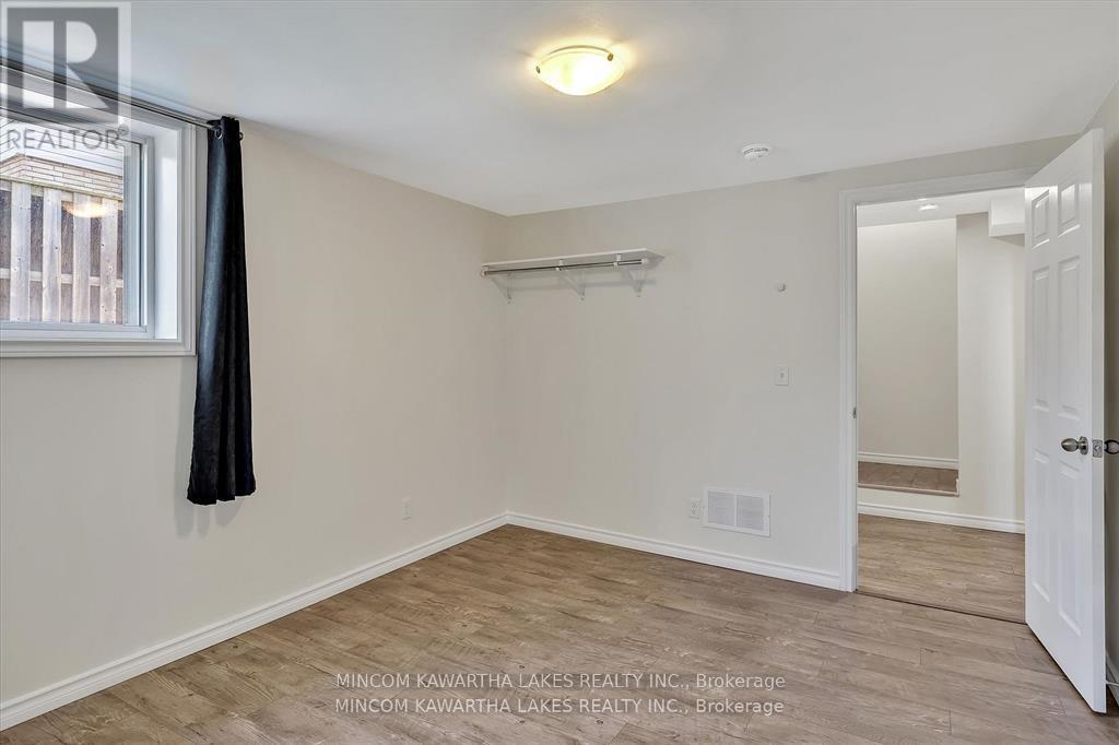 899 Ashdale Crescent W, Peterborough (Ashburnham Ward 4), Ontario  K9H 7H6 - Photo 33 - X12906112