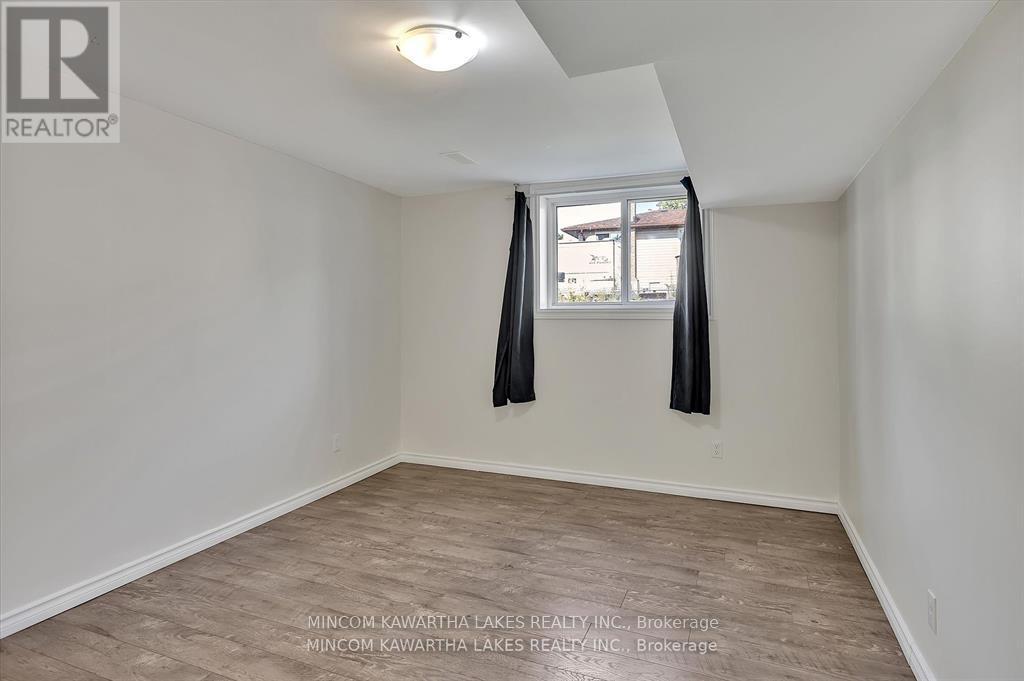 899 Ashdale Crescent W, Peterborough (Ashburnham Ward 4), Ontario  K9H 7H6 - Photo 35 - X12906112