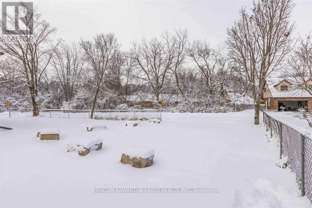 899 Ashdale Crescent W, Peterborough (Ashburnham Ward 4), Ontario  K9H 7H6 - Photo 4 - X12906112