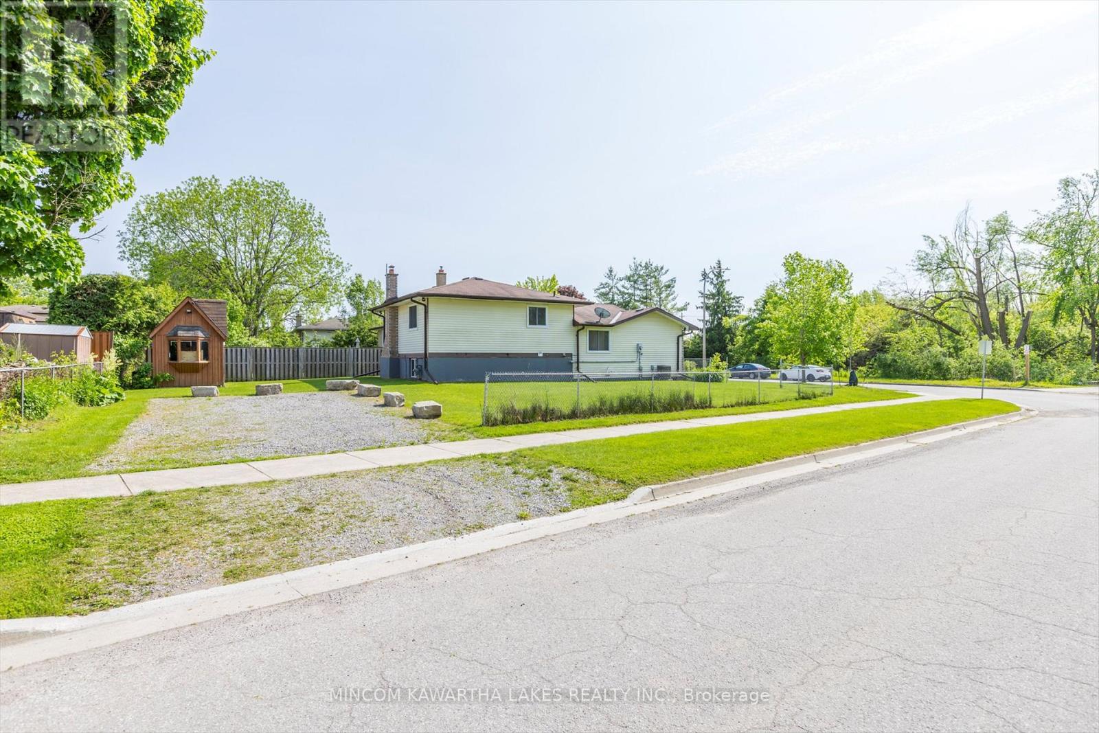 899 Ashdale Crescent W, Peterborough (Ashburnham Ward 4), Ontario  K9H 7H6 - Photo 40 - X12906112