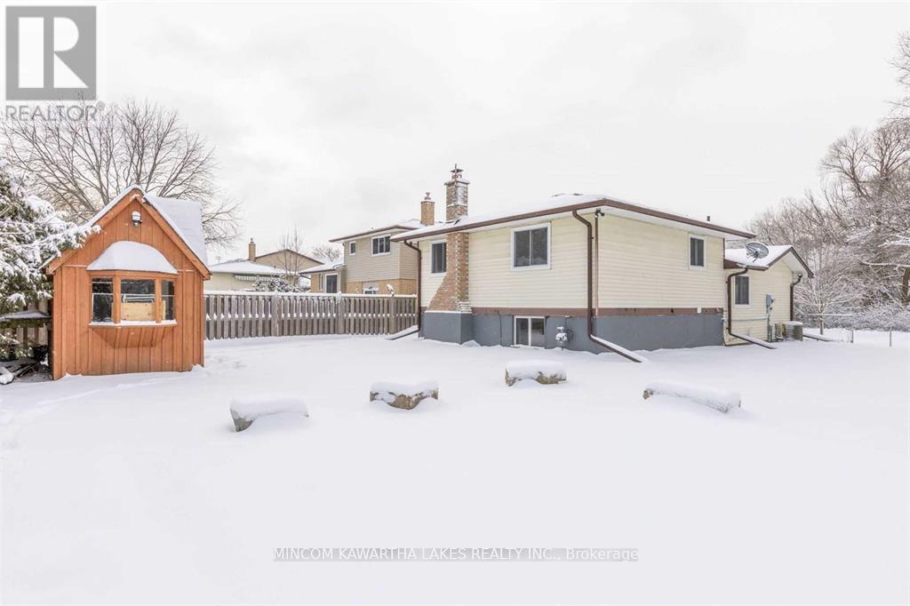 899 Ashdale Crescent W, Peterborough (Ashburnham Ward 4), Ontario  K9H 7H6 - Photo 5 - X12906112