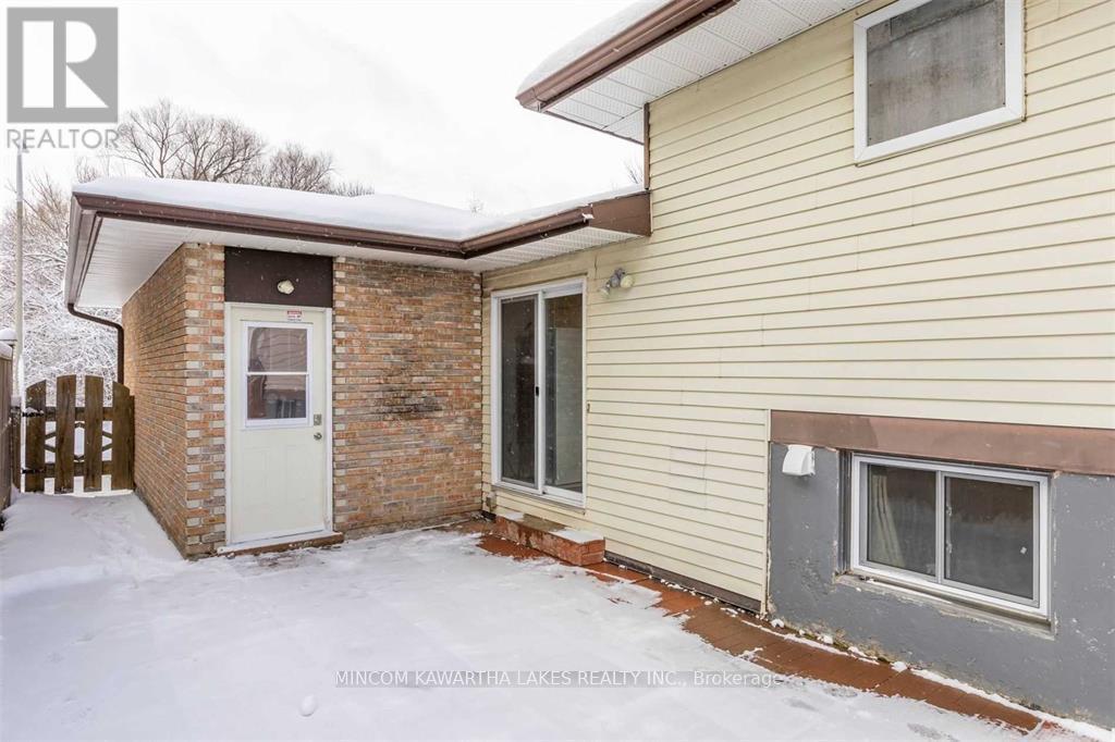 899 Ashdale Crescent W, Peterborough (Ashburnham Ward 4), Ontario  K9H 7H6 - Photo 9 - X12906112