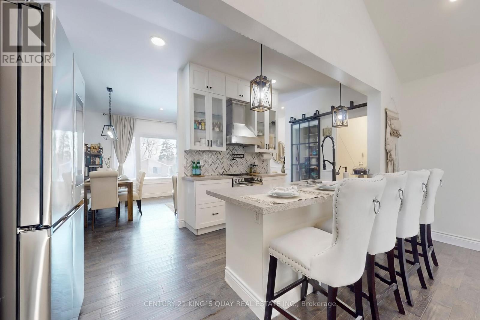 618 Sunset Boulevard, Clarington (Newcastle), Ontario  L1B 1C9 - Photo 6 - E12906402