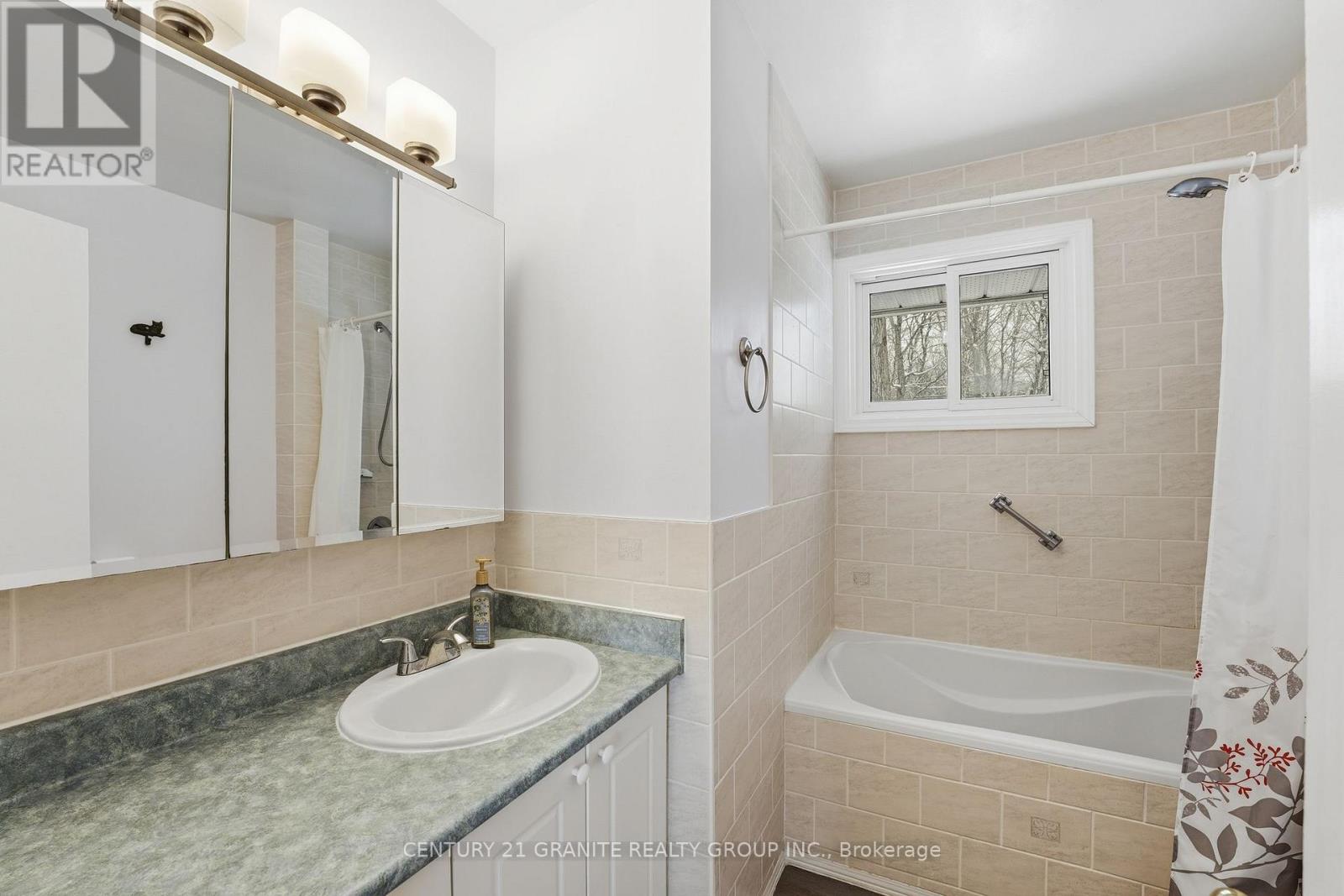 12 Forest Hill Road, Bancroft (Bancroft Ward), Ontario  K0L 1C0 - Photo 14 - X12906570