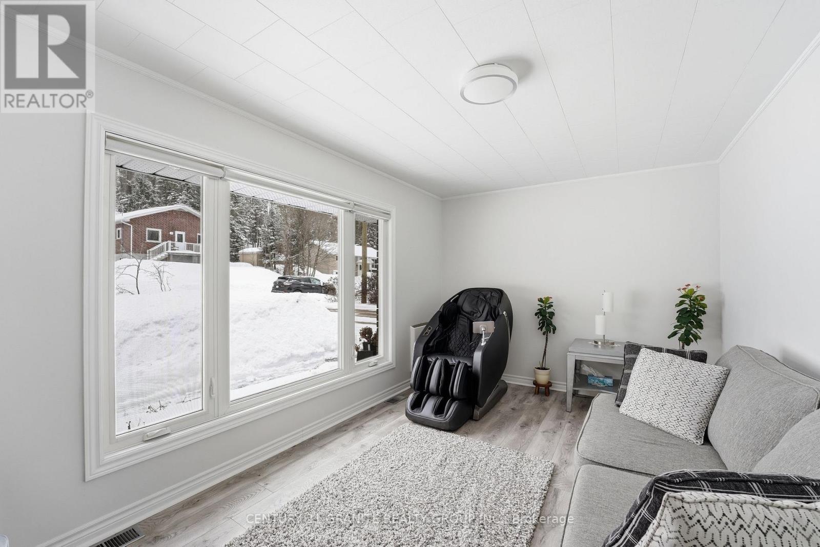 12 Forest Hill Road, Bancroft (Bancroft Ward), Ontario  K0L 1C0 - Photo 17 - X12906570