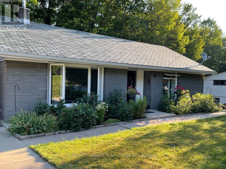 12 Forest Hill Road, Bancroft (Bancroft Ward), Ontario  K0L 1C0 - Photo 2 - X12906570