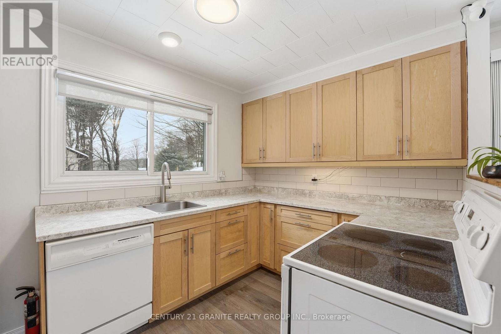 12 Forest Hill Road, Bancroft (Bancroft Ward), Ontario  K0L 1C0 - Photo 24 - X12906570