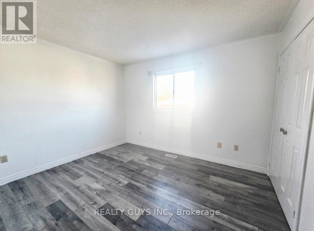 542 Westman Avenue, Peterborough (Otonabee Ward 1), Ontario  K9K 2E6 - Photo 16 - X12907144