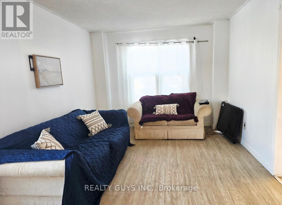 542 Westman Avenue, Peterborough (Otonabee Ward 1), Ontario  K9K 2E6 - Photo 7 - X12907144