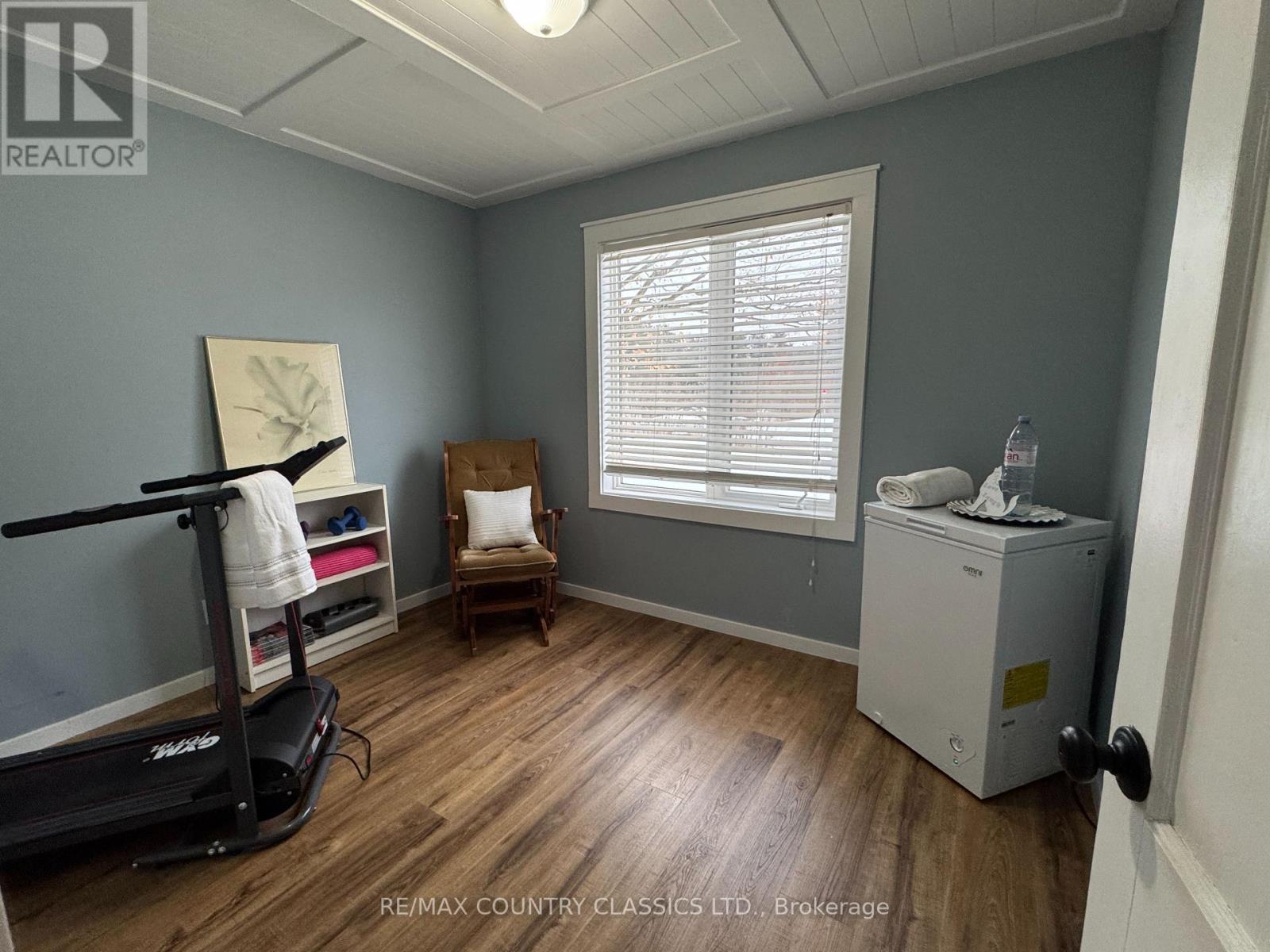 38 Flint Avenue, Bancroft (Bancroft Ward), Ontario  K0L 1C0 - Photo 23 - X12907212