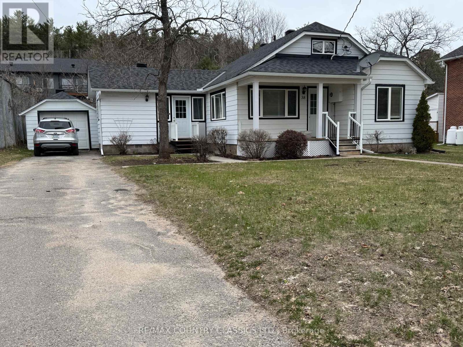 38 Flint Avenue, Bancroft (Bancroft Ward), Ontario  K0L 1C0 - Photo 27 - X12907212