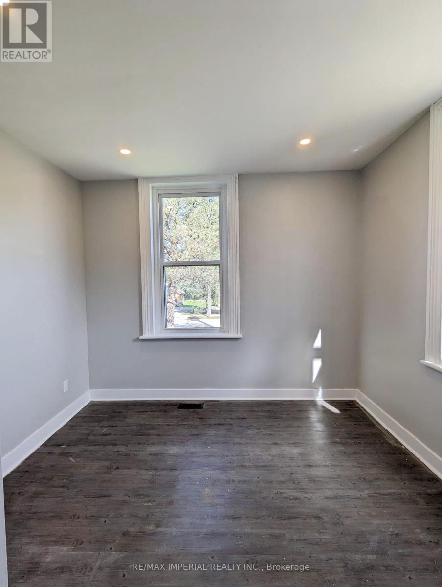 2b Huron Street, Kawartha Lakes (Lindsay), Ontario  K9V 2H2 - Photo 5 - X12907772