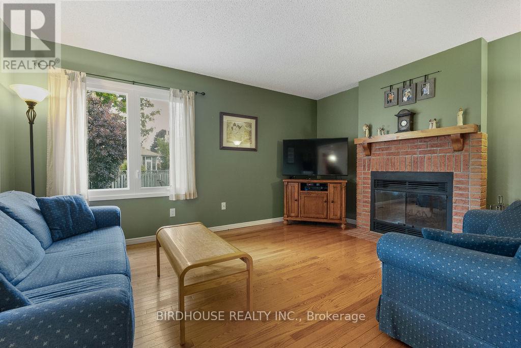 6 Purdy Court, Kawartha Lakes (Lindsay), Ontario  K9V 6E4 - Photo 15 - X12908114