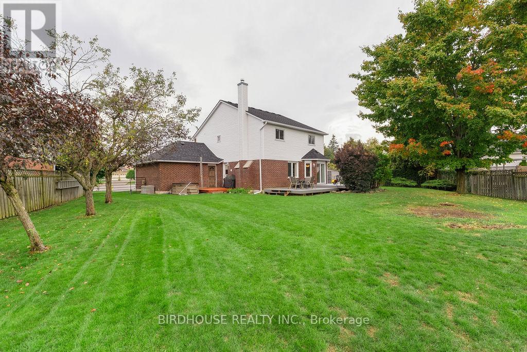 6 Purdy Court, Kawartha Lakes (Lindsay), Ontario  K9V 6E4 - Photo 33 - X12908114