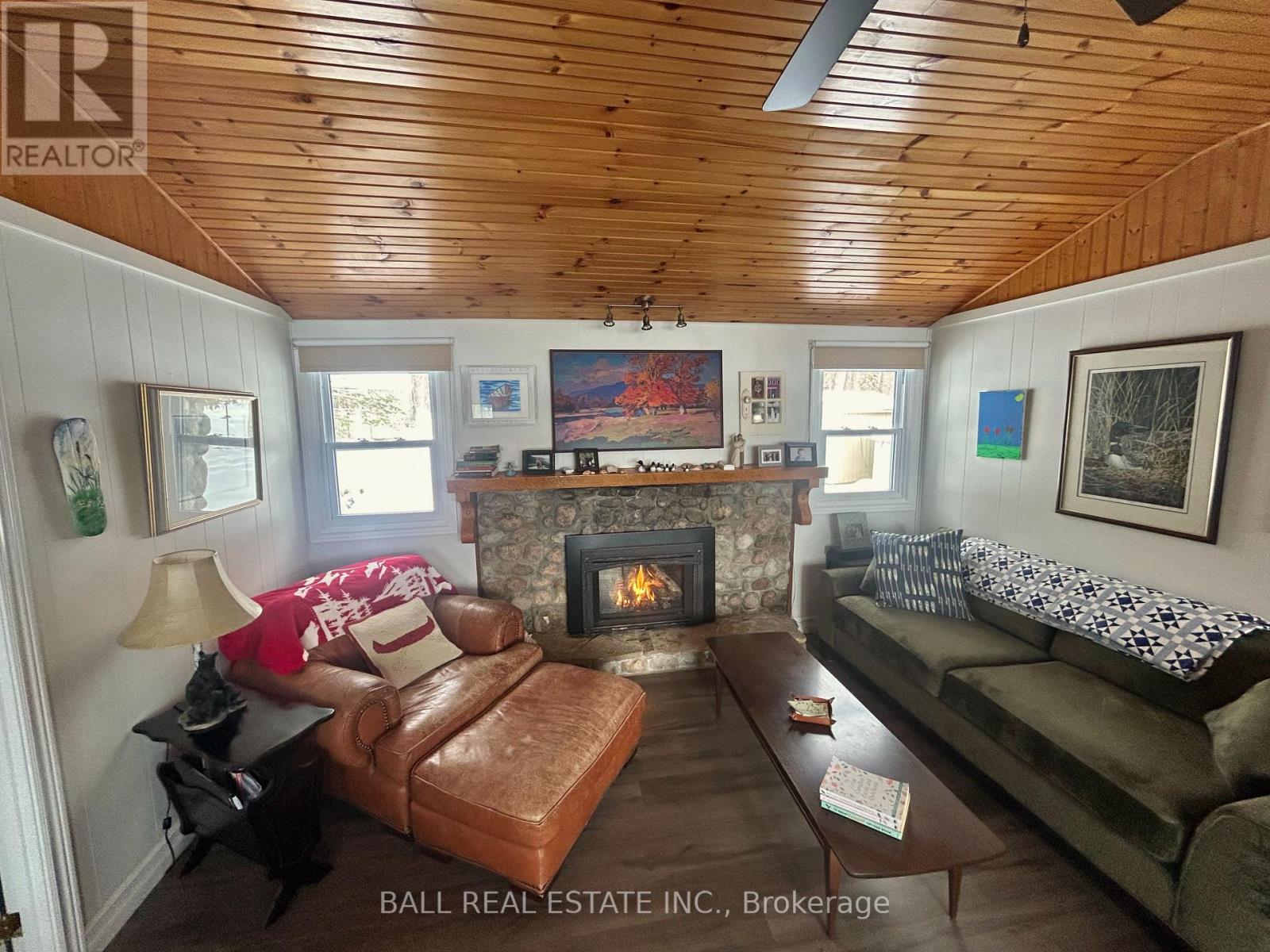 44 Fire Route 19, Trent Lakes, Ontario  K0L 1J0 - Photo 38 - X12908496