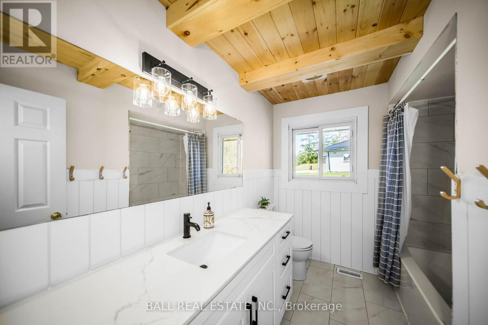 1749 Young's Point Road, Selwyn, Ontario  K0L 2H0 - Photo 19 - X12908648