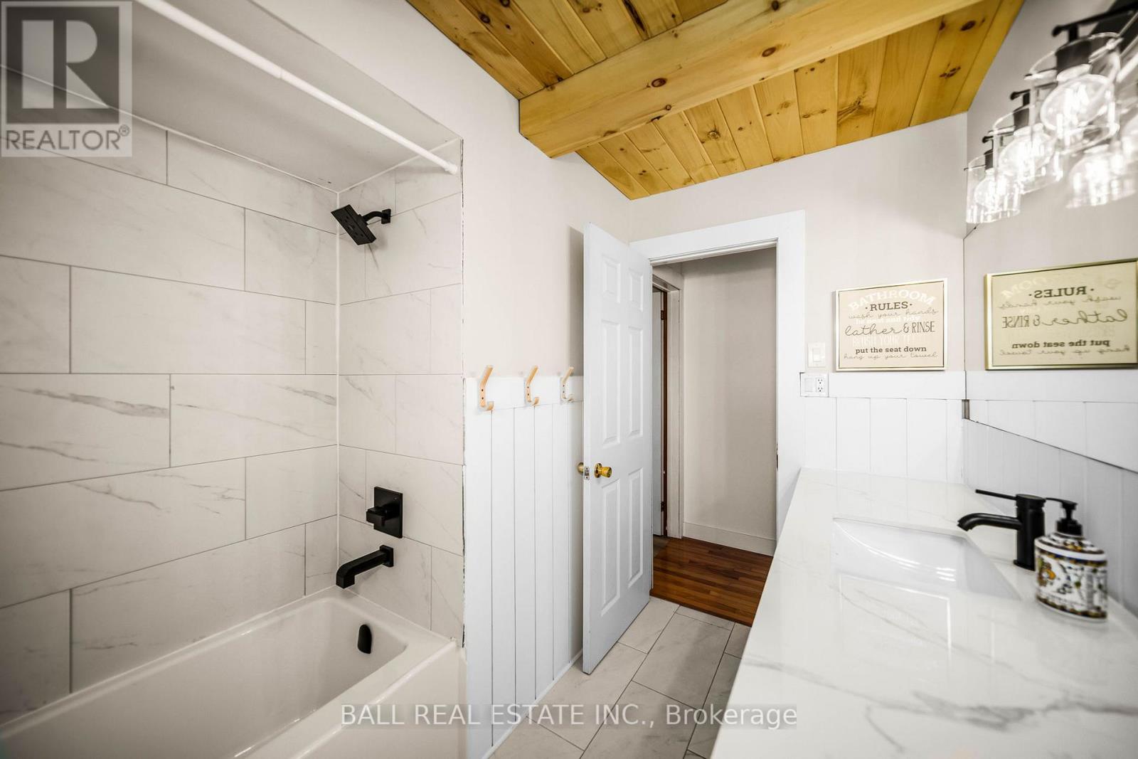 1749 Young's Point Road, Selwyn, Ontario  K0L 2H0 - Photo 20 - X12908648