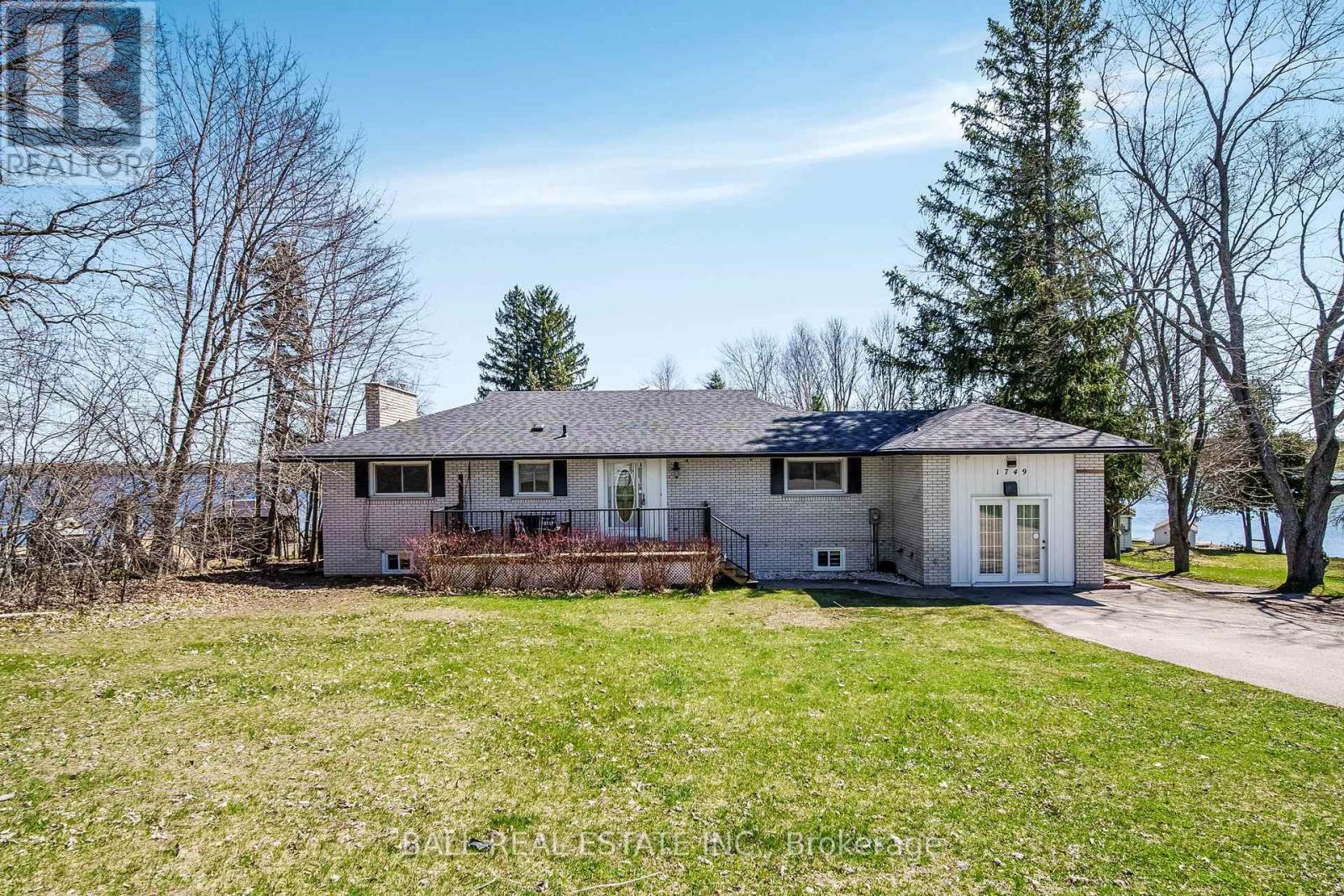 1749 Young's Point Road, Selwyn, Ontario  K0L 2H0 - Photo 6 - X12908648