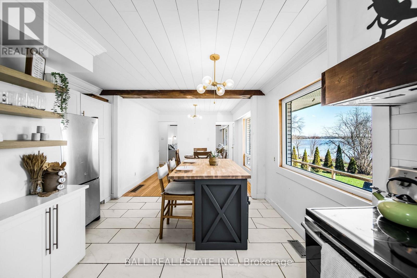 1749 Young's Point Road, Selwyn, Ontario  K0L 2H0 - Photo 7 - X12908648