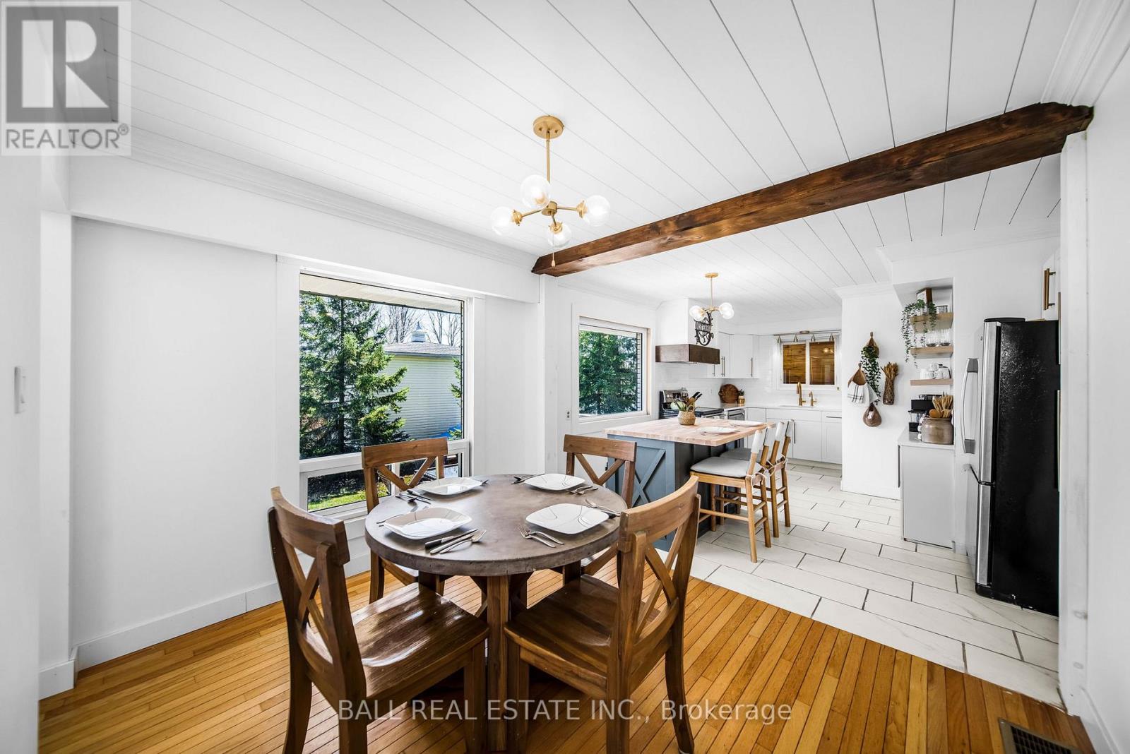 1749 Young's Point Road, Selwyn, Ontario  K0L 2H0 - Photo 9 - X12908648