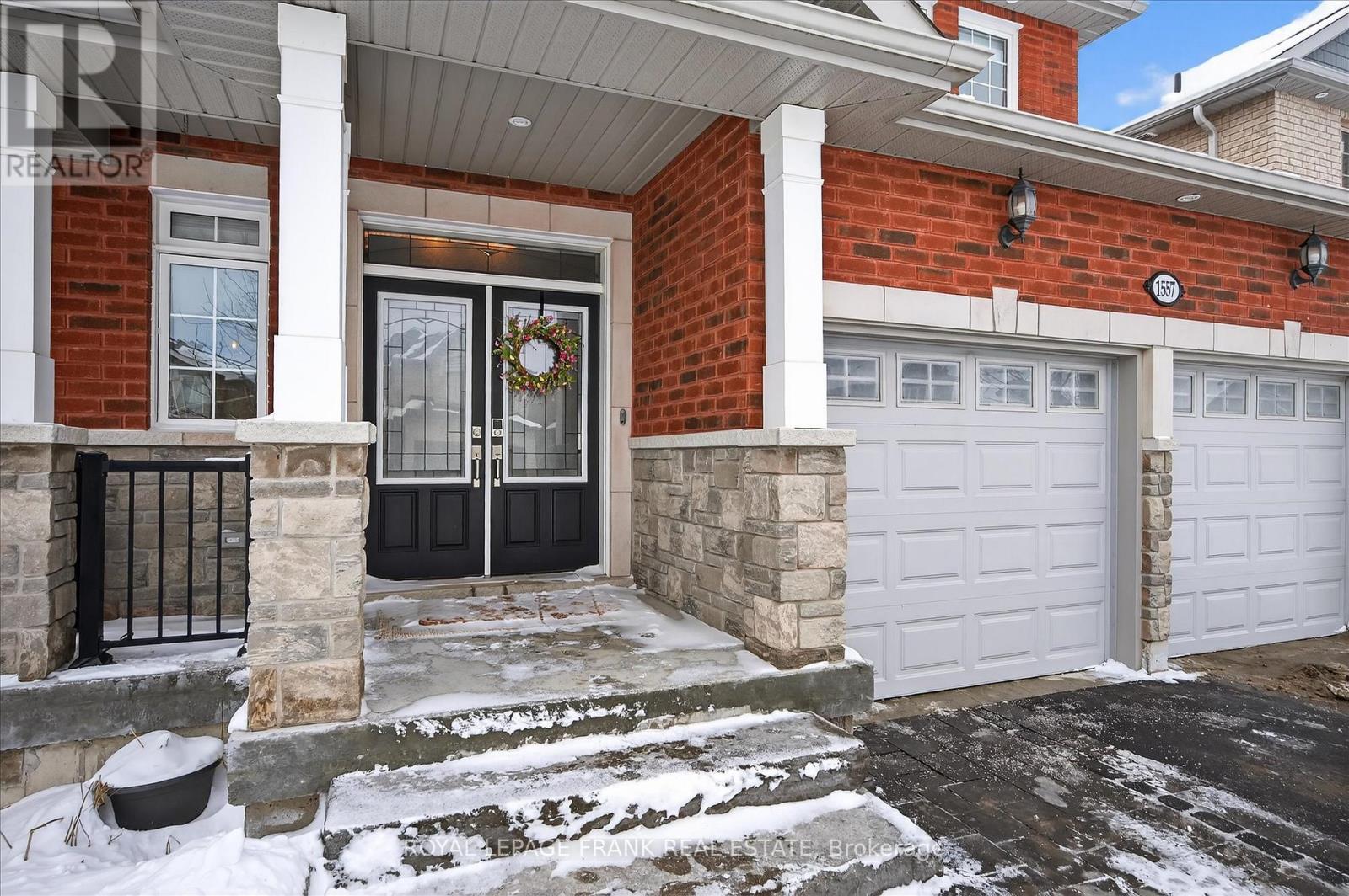 1557 Cahill Drive, Peterborough (Otonabee Ward 1), Ontario  K9K 0G6 - Photo 3 - X12908656