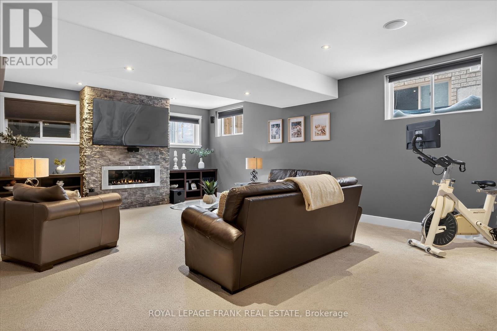 1557 Cahill Drive, Peterborough (Otonabee Ward 1), Ontario  K9K 0G6 - Photo 43 - X12908656