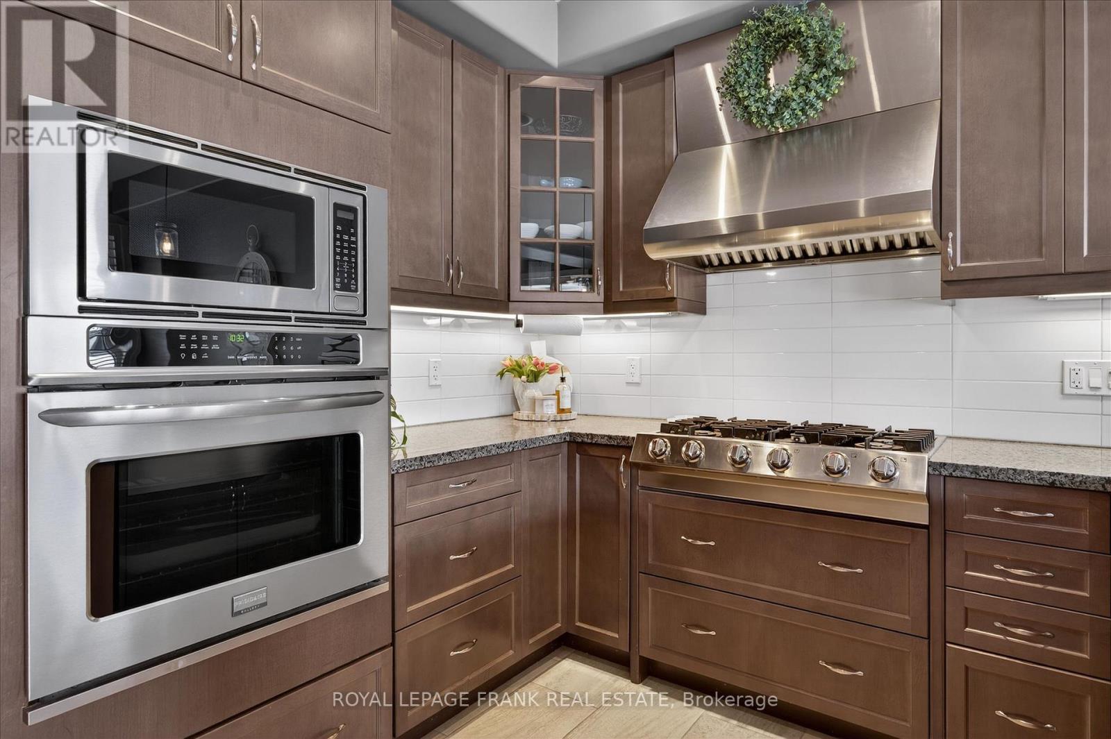 1557 Cahill Drive, Peterborough (Otonabee Ward 1), Ontario  K9K 0G6 - Photo 7 - X12908656