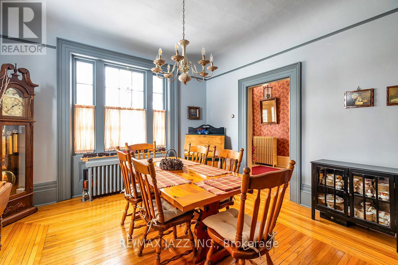 22 Francis Street, Kawartha Lakes (Lindsay), Ontario  K9V 3R6 - Photo 10 - X12908684