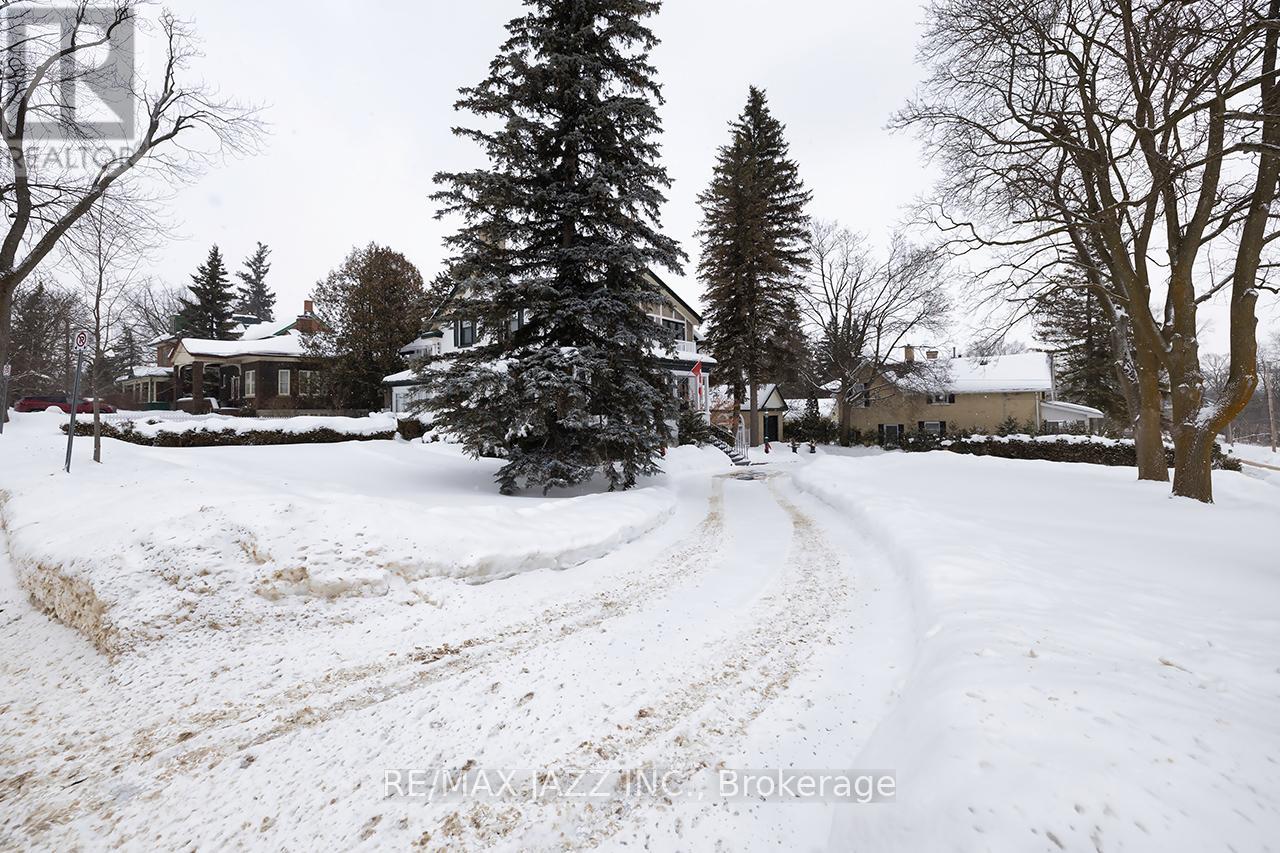 22 Francis Street, Kawartha Lakes (Lindsay), Ontario  K9V 3R6 - Photo 42 - X12908684