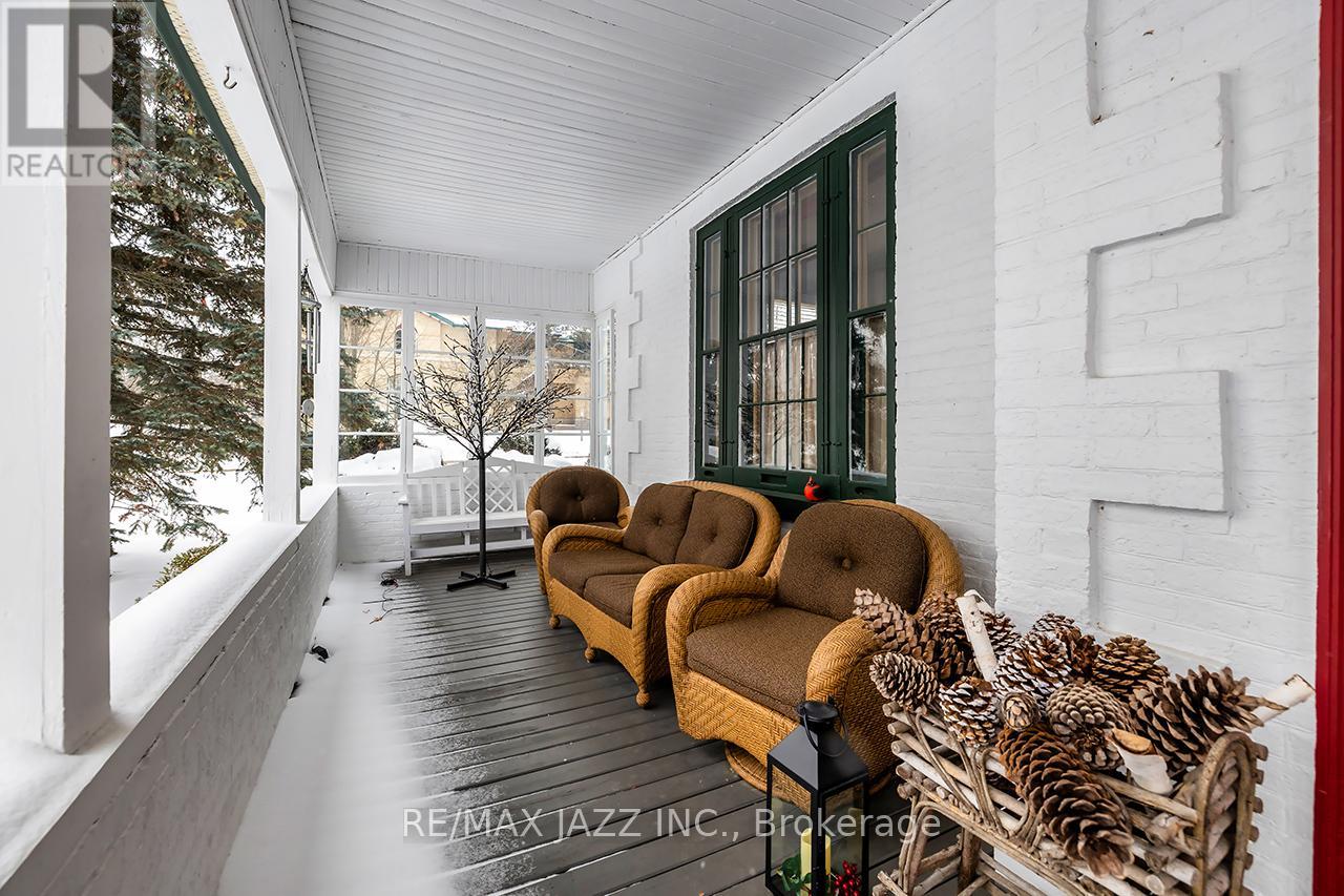 22 Francis Street, Kawartha Lakes (Lindsay), Ontario  K9V 3R6 - Photo 5 - X12908684