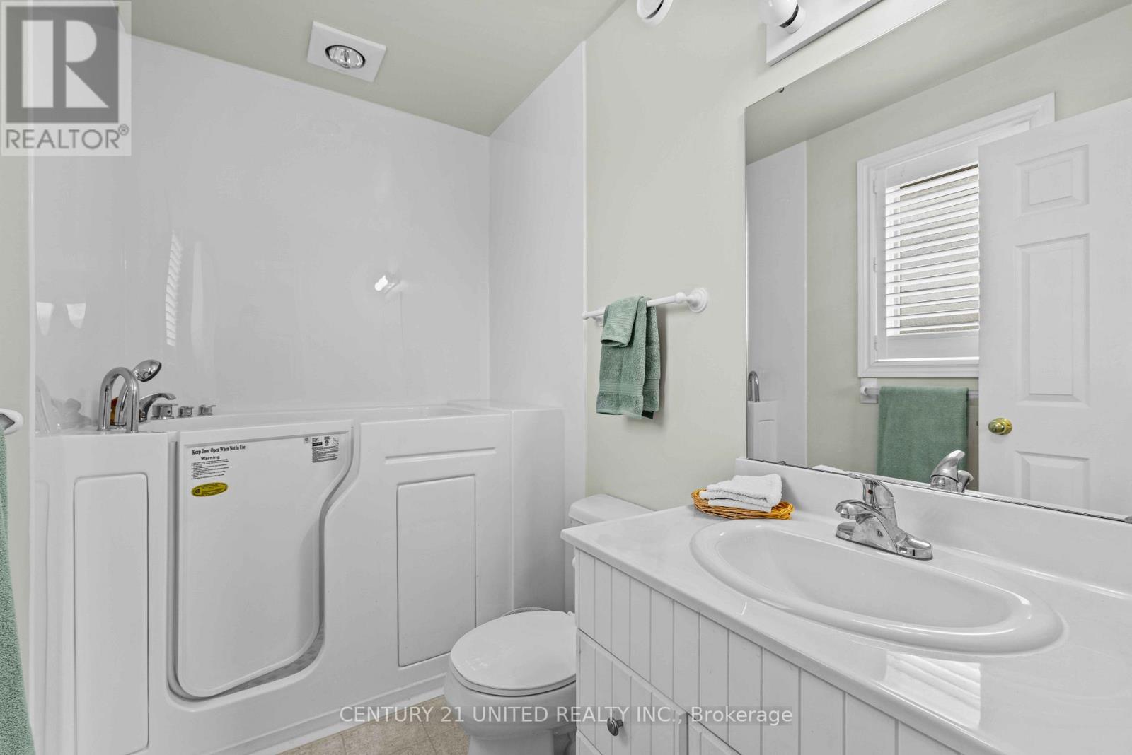 2903 Jennifer Drive, Peterborough (Northcrest Ward 5), Ontario  K9L 1Z5 - Photo 19 - X12909214