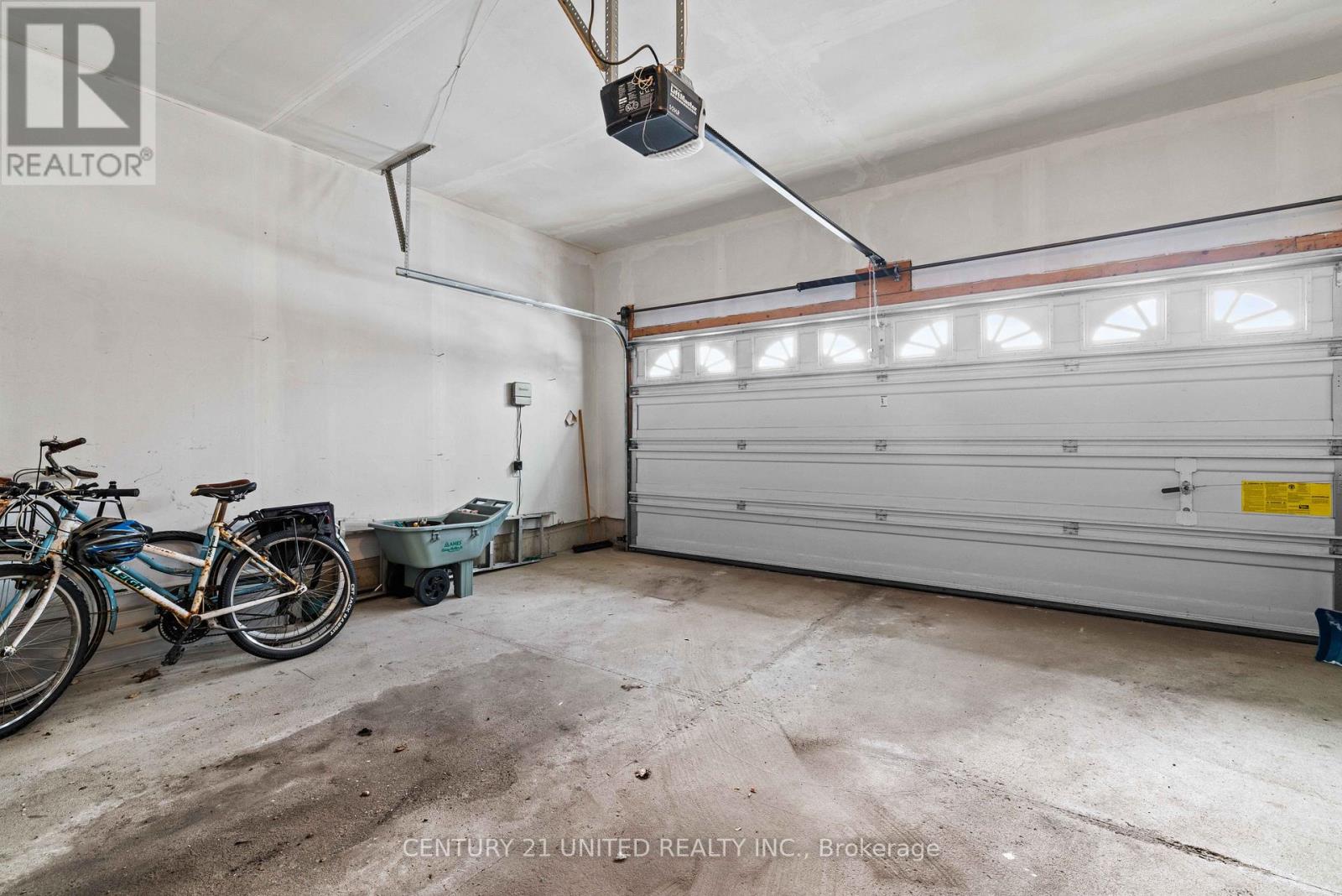 2903 Jennifer Drive, Peterborough (Northcrest Ward 5), Ontario  K9L 1Z5 - Photo 32 - X12909214