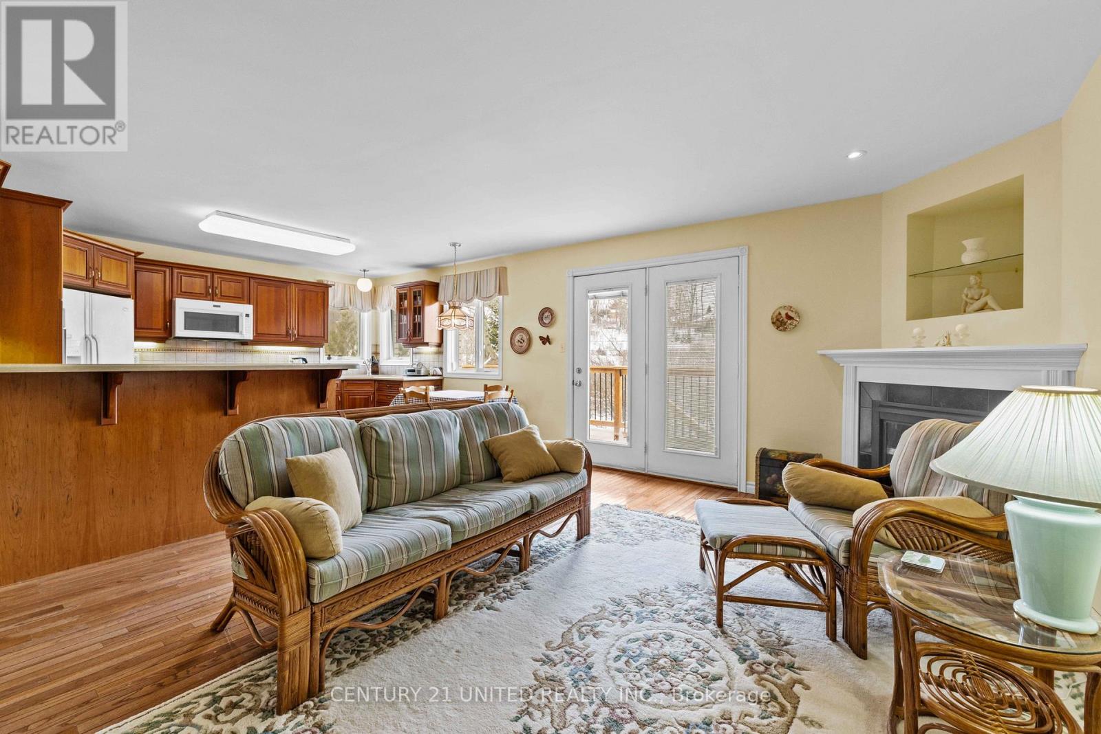 2903 Jennifer Drive, Peterborough (Northcrest Ward 5), Ontario  K9L 1Z5 - Photo 5 - X12909214