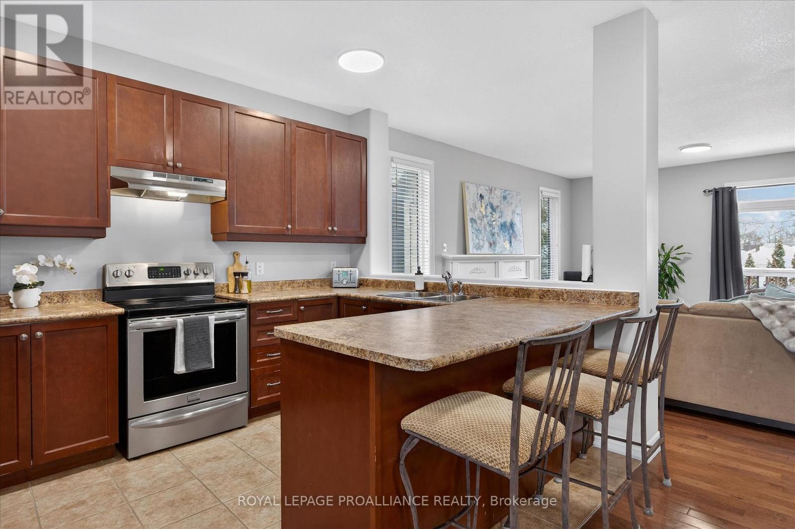 18 - 50 Lockside Drive, Peterborough (Otonabee Ward 1), Ontario  K9J 8T1 - Photo 11 - X12909898